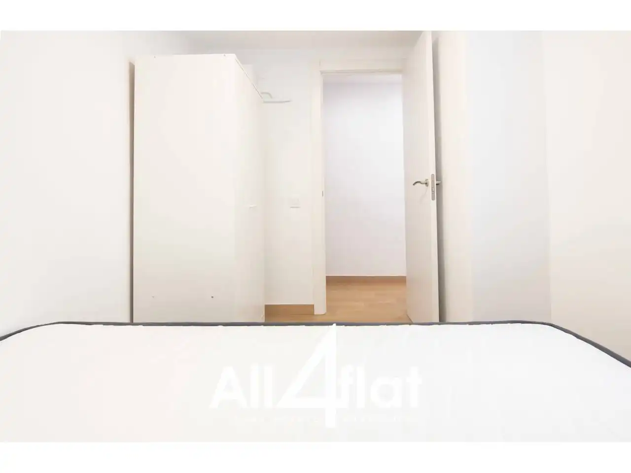 Wohnung zur Miete in Calle Rafael Campalans, La Torrassa