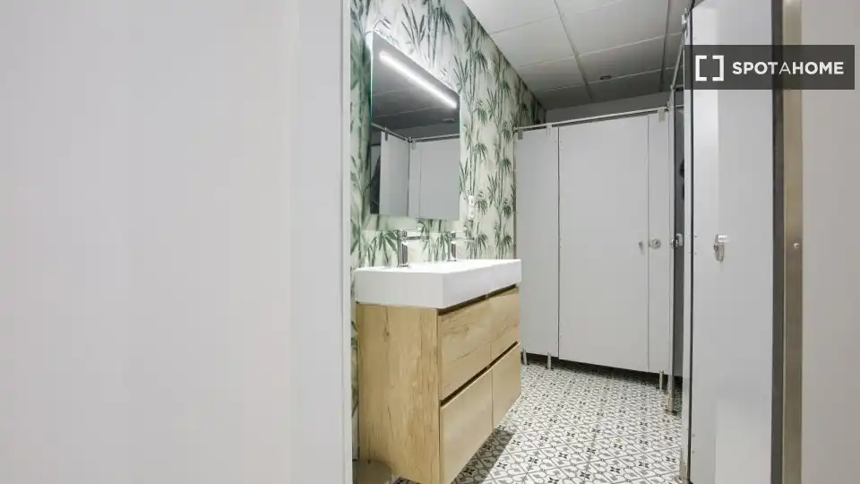 Room in Conde Orgaz - Piovera