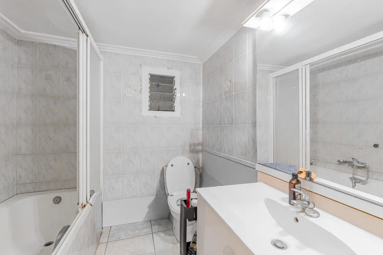Bathroom of Flat for sale in Inca  with Air Conditioner, Heating and Terrace