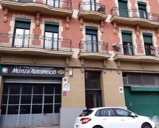 Exterior view of Office for sale in Manresa