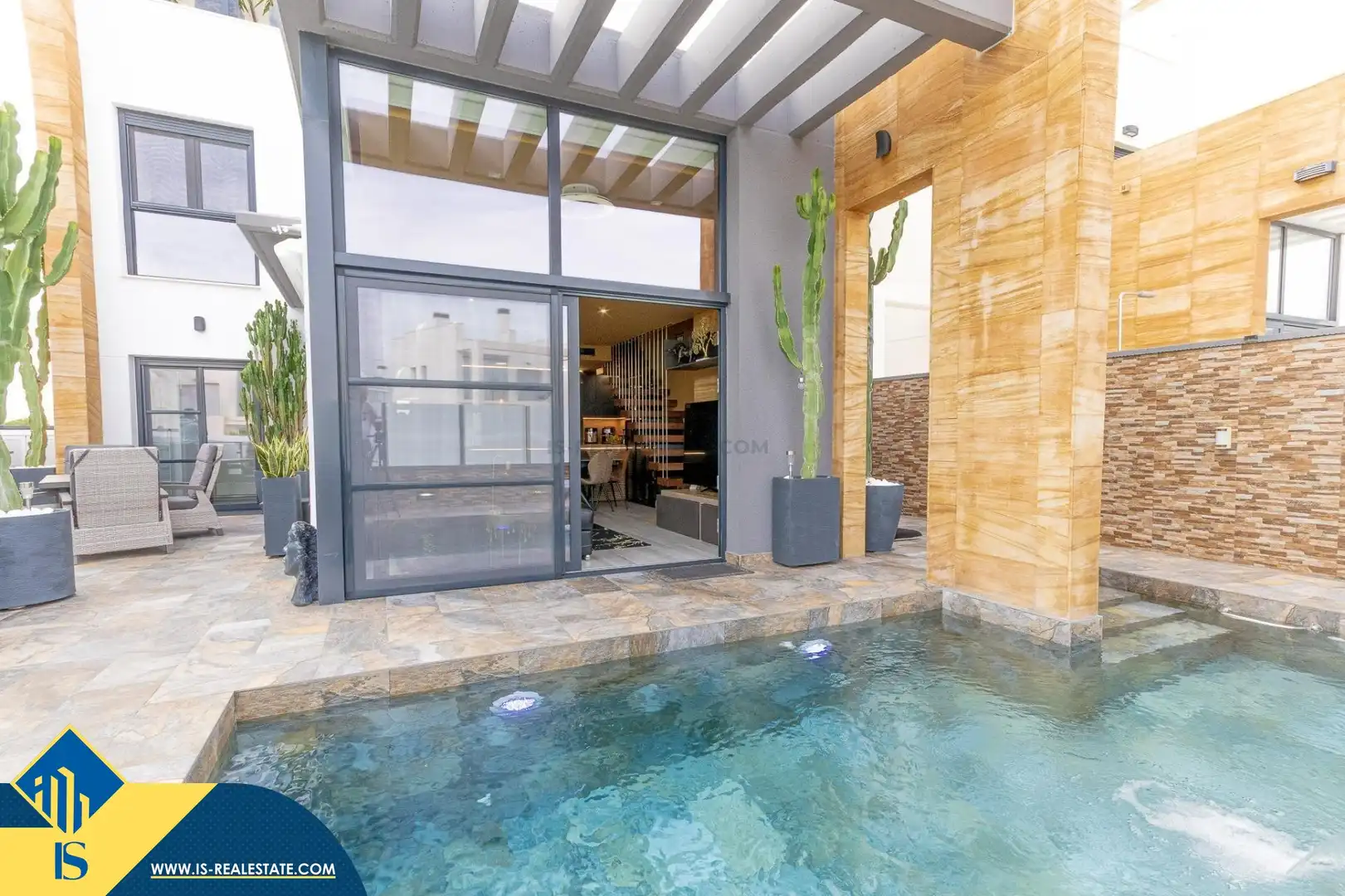 Wohnung mit Garten zum Verkauf in Orihuela Costa