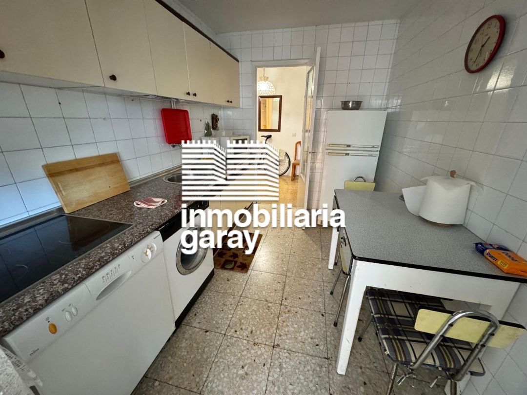 Cuina de Pis en venda en Villarcayo de Merindad de Castilla la Vieja amb Moblat