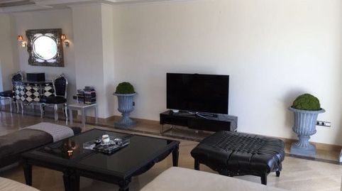 Foto 5 de Ático de alquiler en Puerto Banús, Marbella