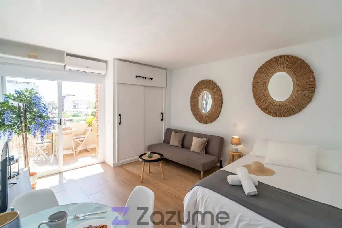 Bedroom of Study for rent in Benalmádena  with Air Conditioner, Heating and Terrace