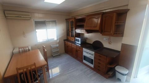 Foto 4 de Piso de alquiler en Ensanche, Cartagena