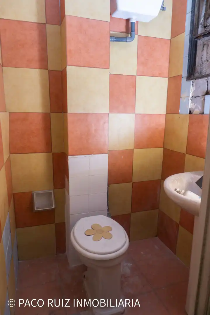 Local comercial en alquiler en Calle José Artés de Arcos 22, imagen 2