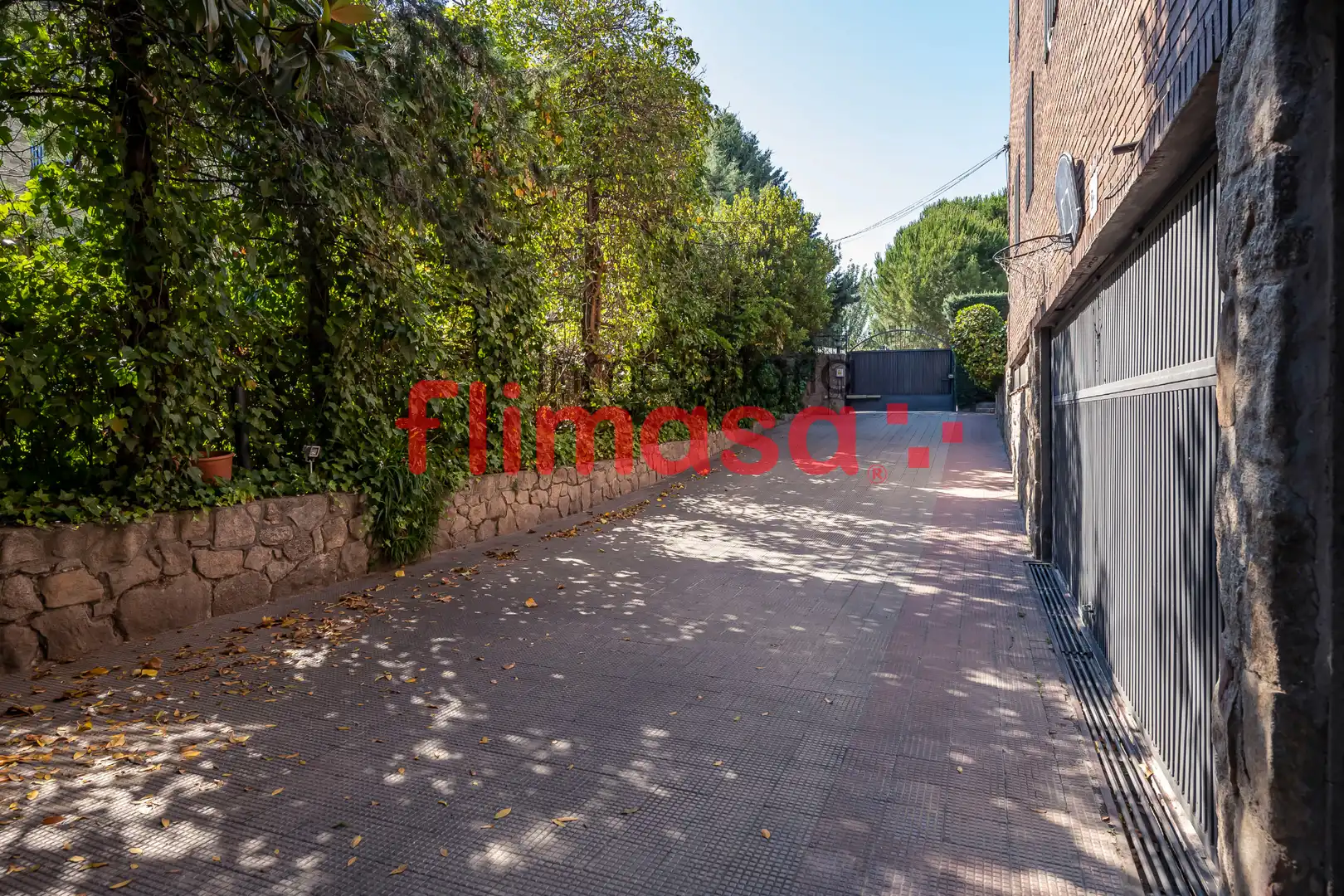 Exterior view of Houses for sale in Villaviciosa de Odón  with Heating, Private garden and Terrace