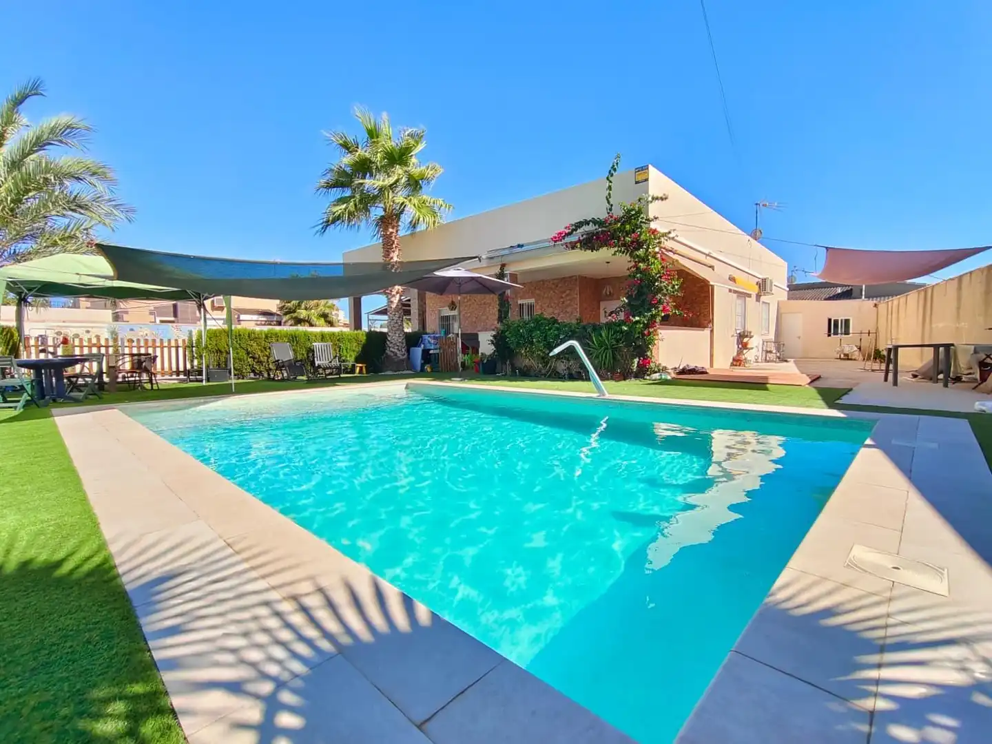 Villa con piscina in vendita a Avenida garcia lorca 27, imagen 3