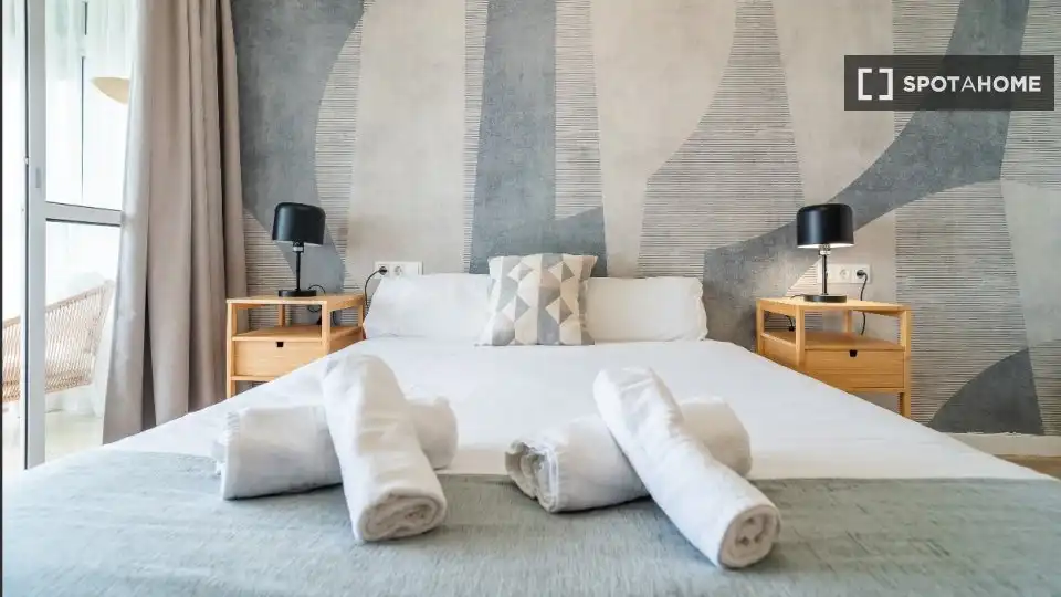 Habitación de Estudio para compartir en Torremolinos con Aire acondicionado, Terraza y Amueblado
