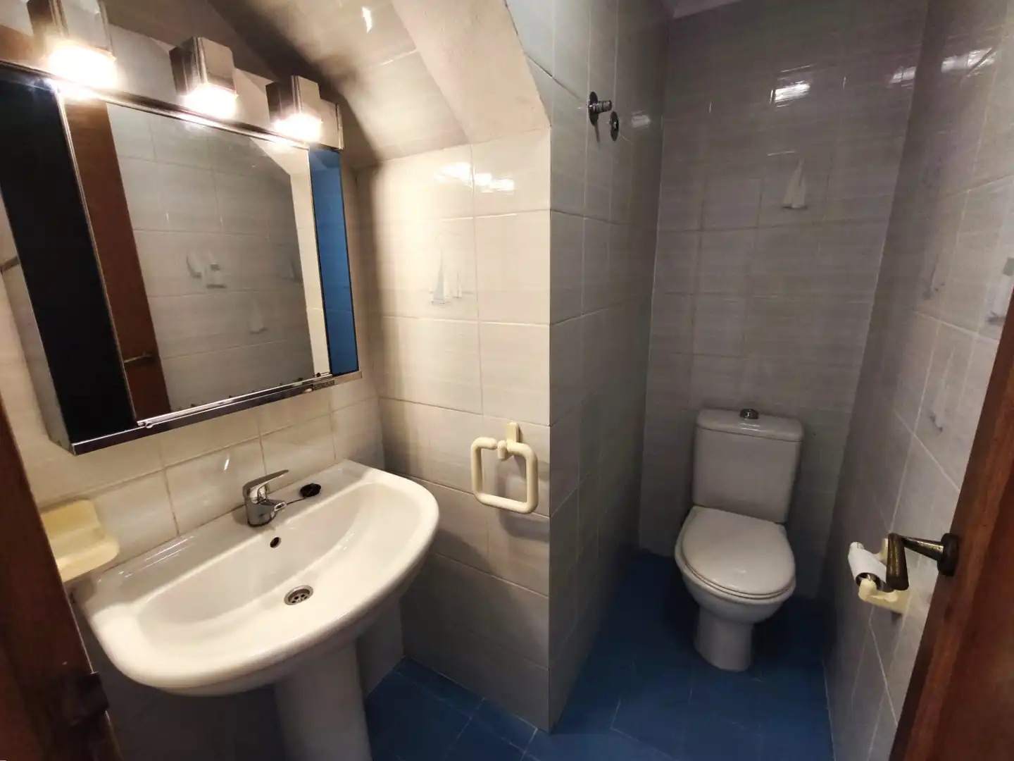 Bathroom of Houses for sale in Alicante / Alacant  with Private garden, Terrace and Community pool