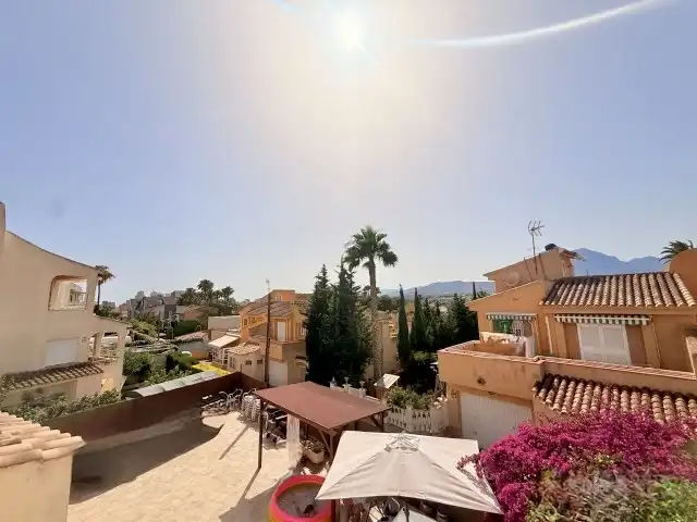 Terrassa de Casa o xalet en venda en Benidorm amb Aire condicionat, Calefacció i Jardí privat