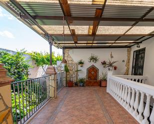Terrassa de Casa adosada en venda en  Granada Capital amb Aire condicionat, Calefacció i Jardí privat