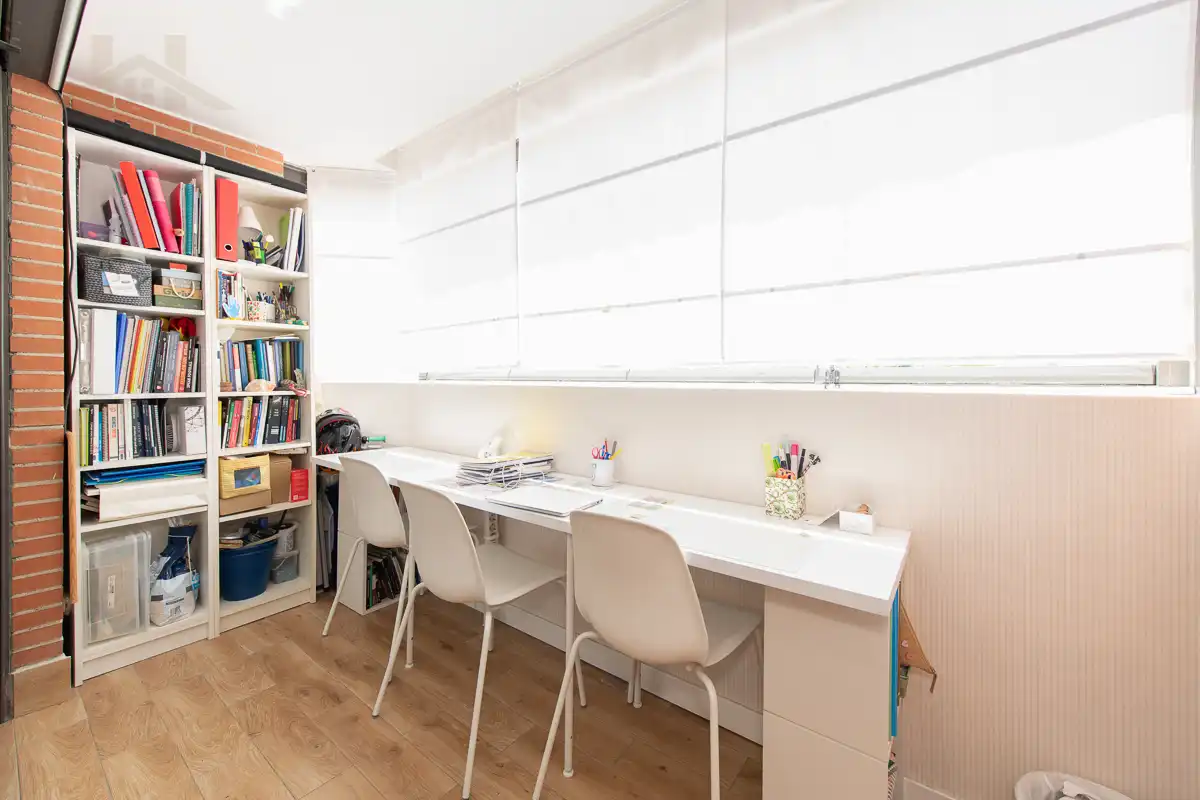 Piso en venta en Alcobendas con Calefacción, Terraza y Trastero