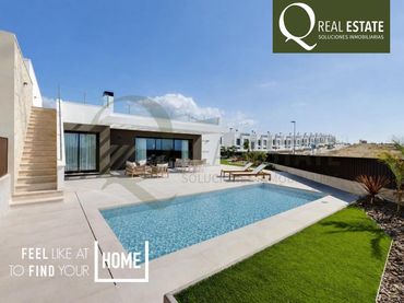 Villa con piscina in vendita a Calle Calle Llentislle