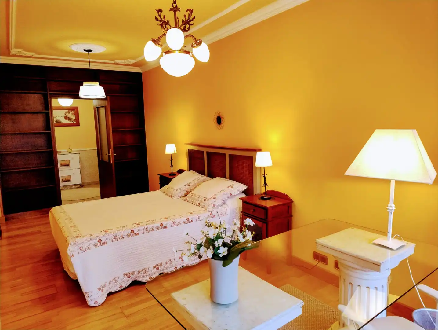 Bedroom of Flat for rent in Santiago de Compostela   with Heating, Furnished and Oven