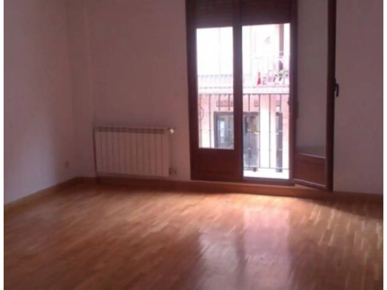 Schlafzimmer von Maisonette zur Miete in Navalcarnero mit Heizung und Balkon