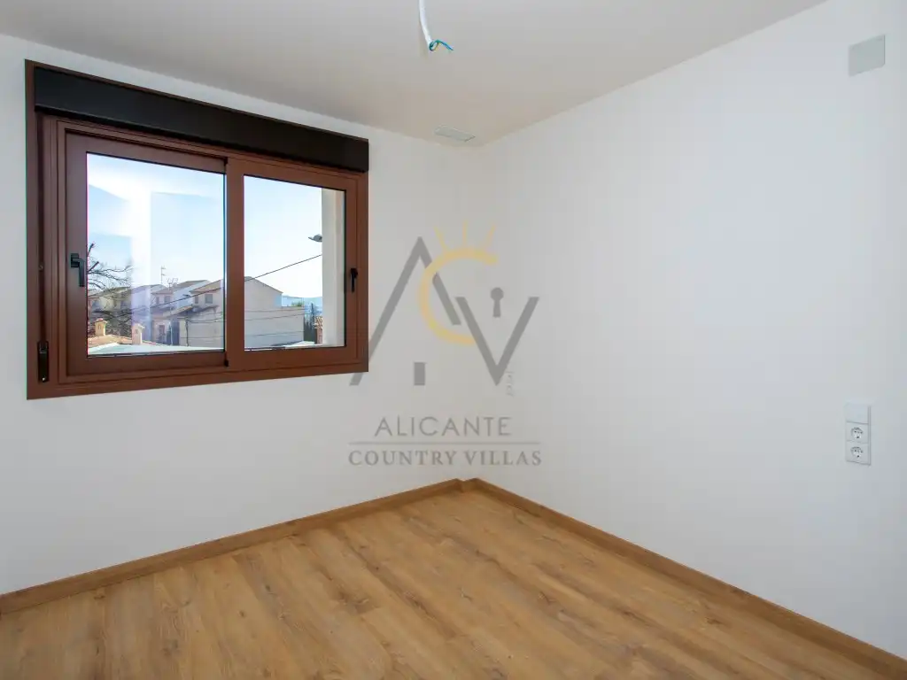 Apartamento con terraza en venta en Calle Juan Albentosa, imagen 9
