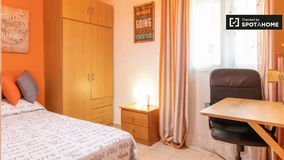Bedroom of Flat for rent in Alcalá de Henares  with Air Conditioner, Heating and Furnished