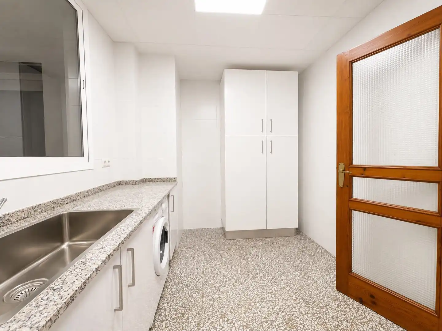 Cuina de Pis en venda en Sueca amb Traster