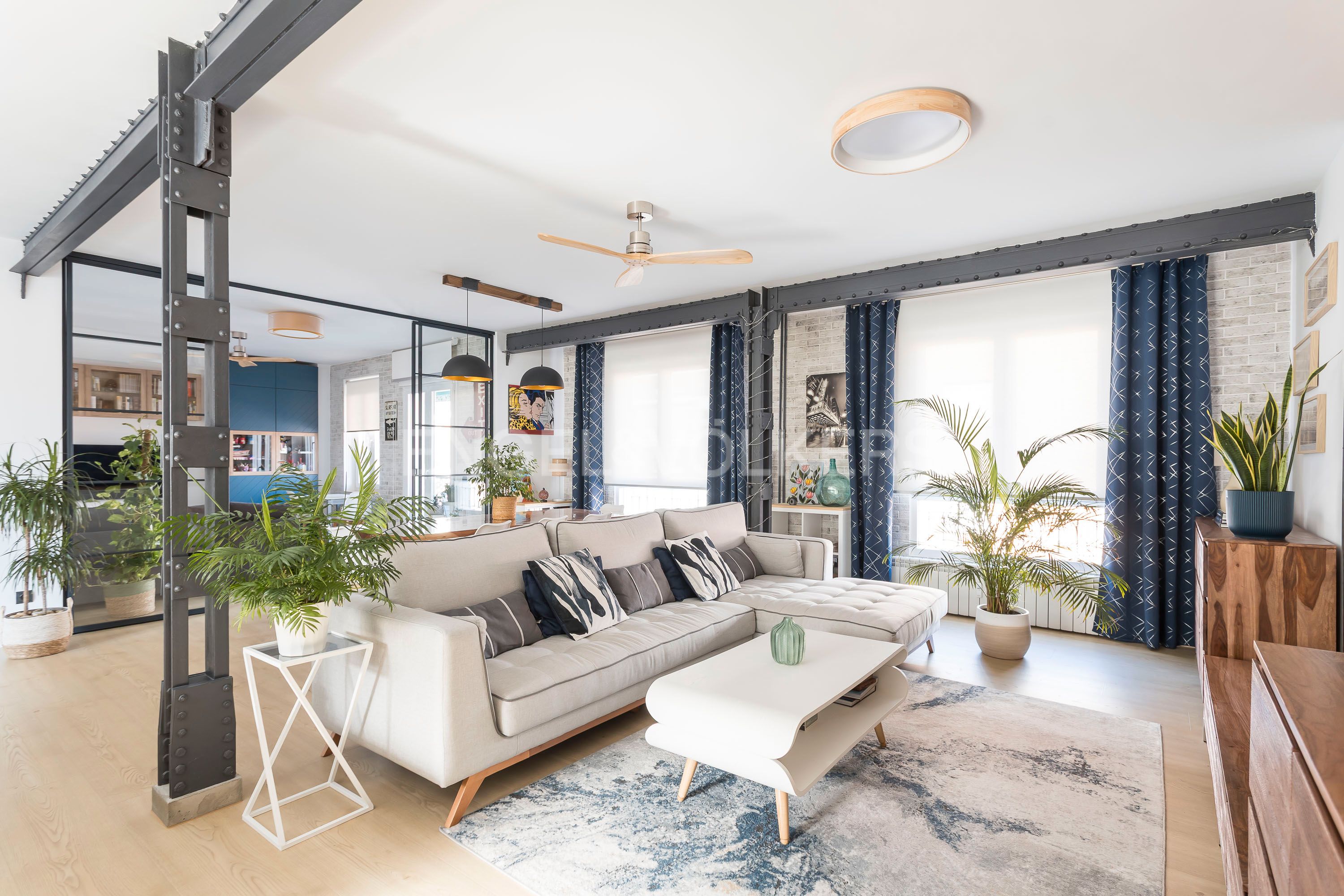 Living room of Apartment for sale in  Madrid Capital  with Heating, Parquet flooring and Terrace
