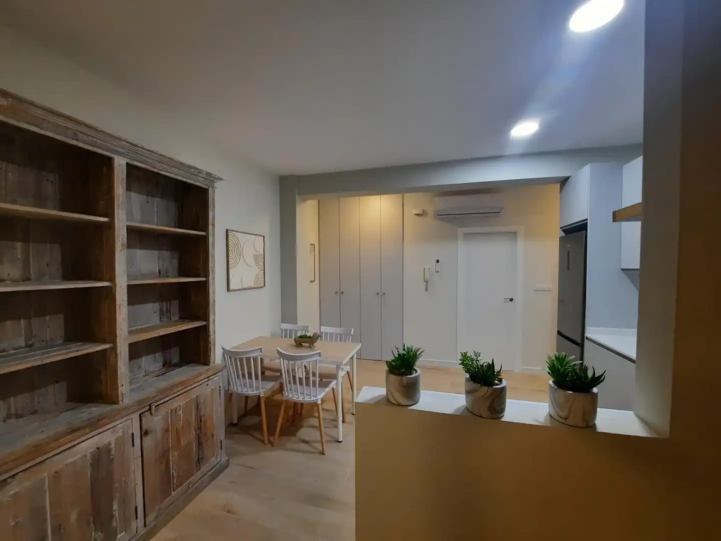 Kitchen of Flat for rent in Almansa  with Air Conditioner, Furnished and Balcony