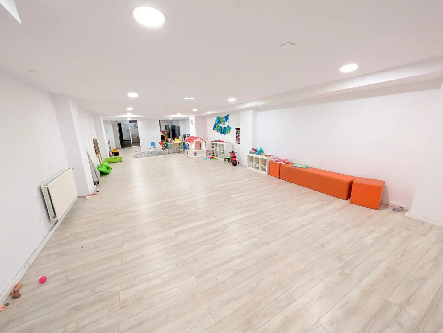 Piso en venta en Oviedo  con Calefacción, Parquet y Terraza