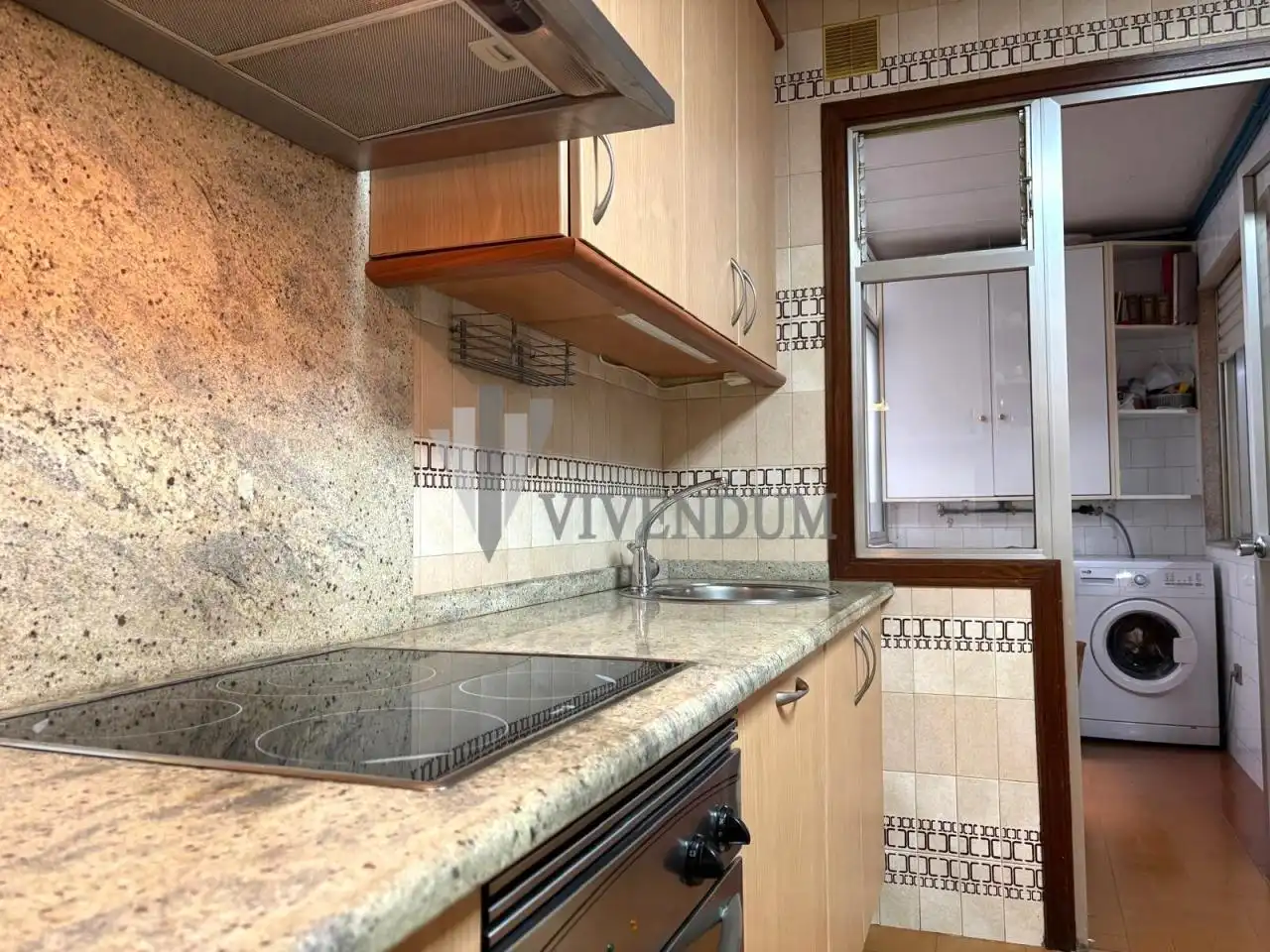 Cocina de Piso en venta en Vigo  con Calefacción, Parquet y Terraza