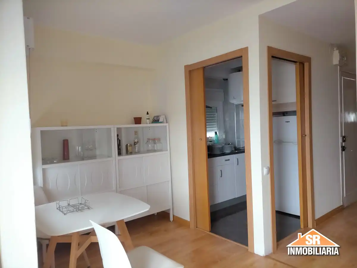 Apartamento de alquiler en Avenida Américas, Perillo