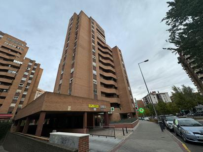 Exterior view of Flat for sale in Valladolid Capital  with Balcony