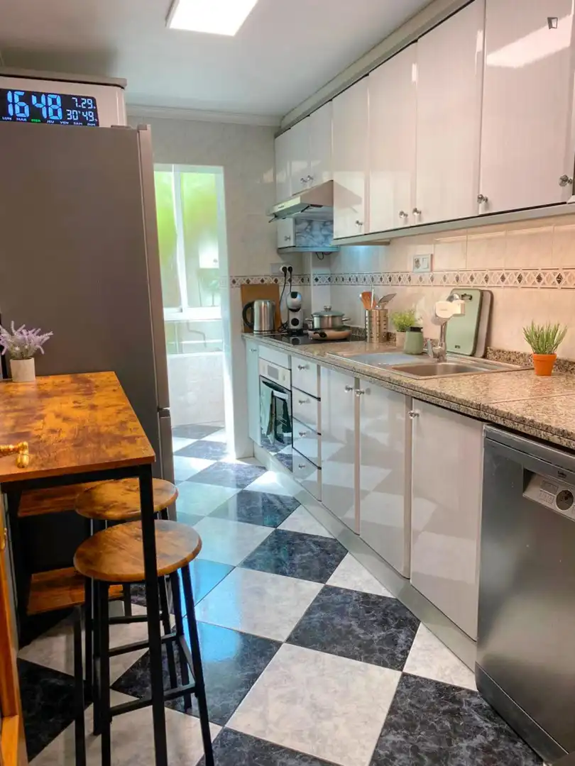 Kitchen of Apartments for share in Norte