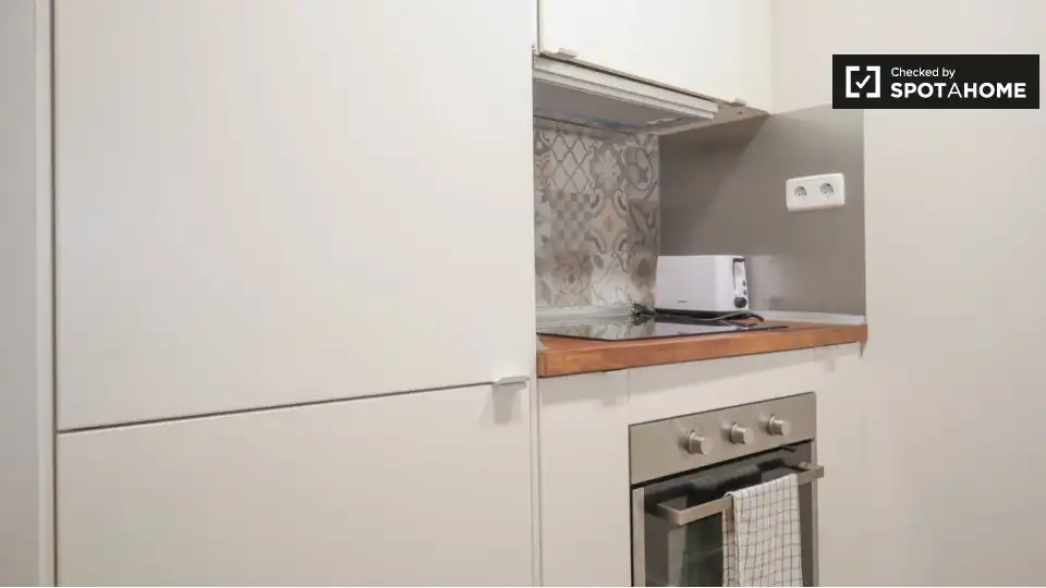 Appartamento con terrazza in affitto a Chamartín, imagen 13