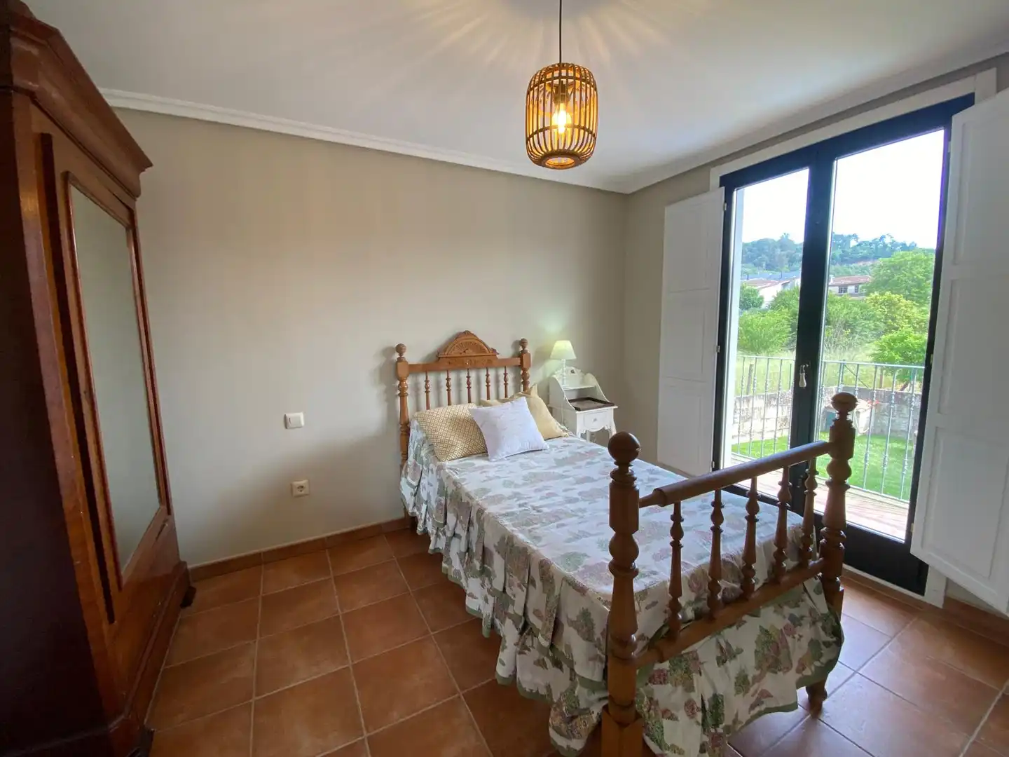 Habitación de Casa o chalet en venta en Leiro con Calefacción, Jardín privado y Parquet
