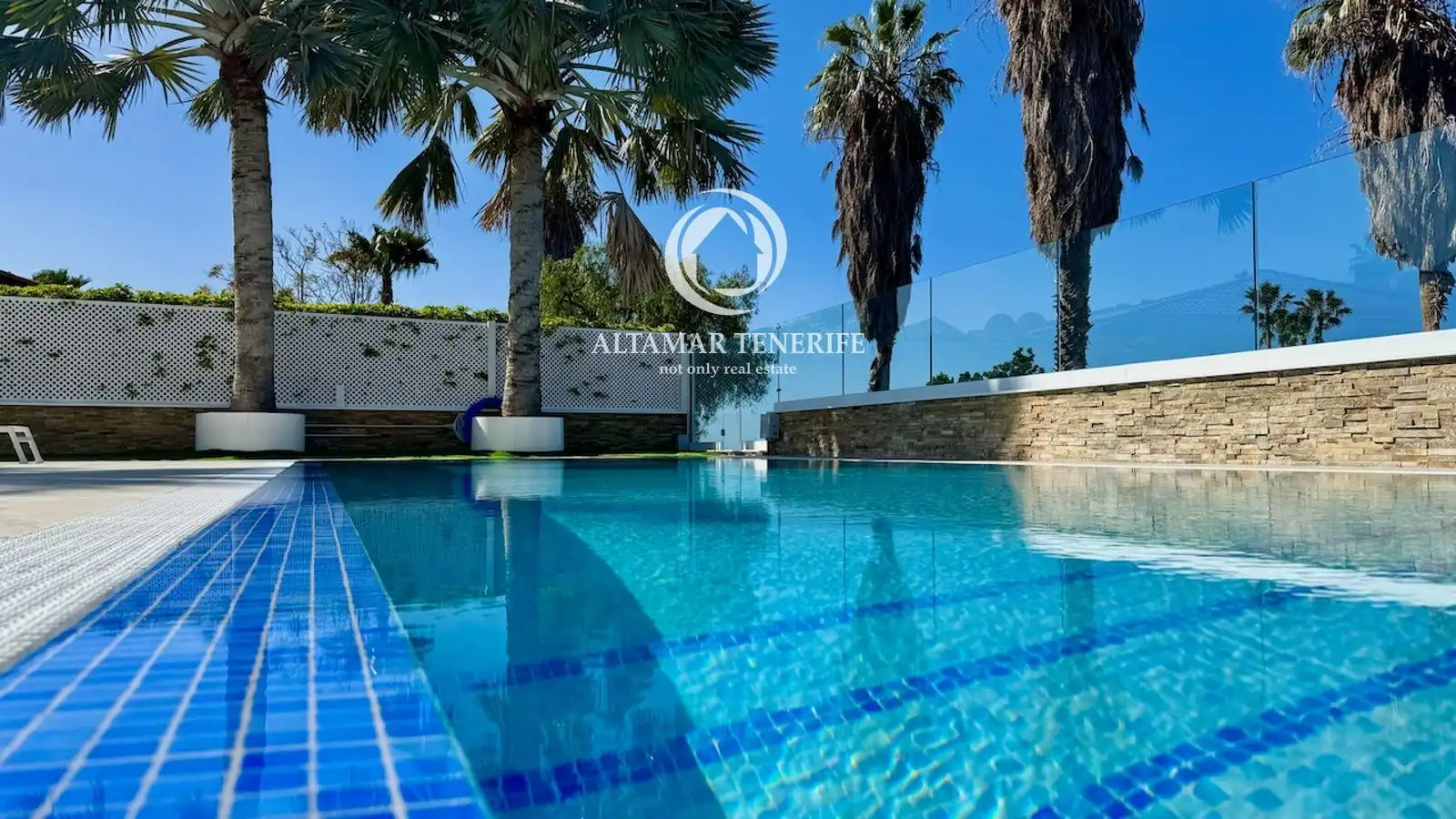 Casa con piscina en venta en Samarin, imagen 2