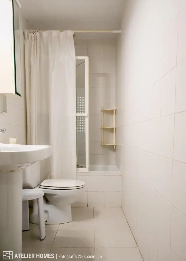 Bathroom of Houses for sale in Canfranc, Huesca