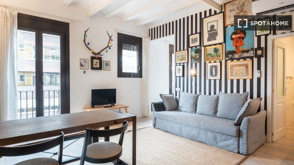 Living room of Flat to rent in  Barcelona Capital  with Air Conditioner, Heating and Furnished