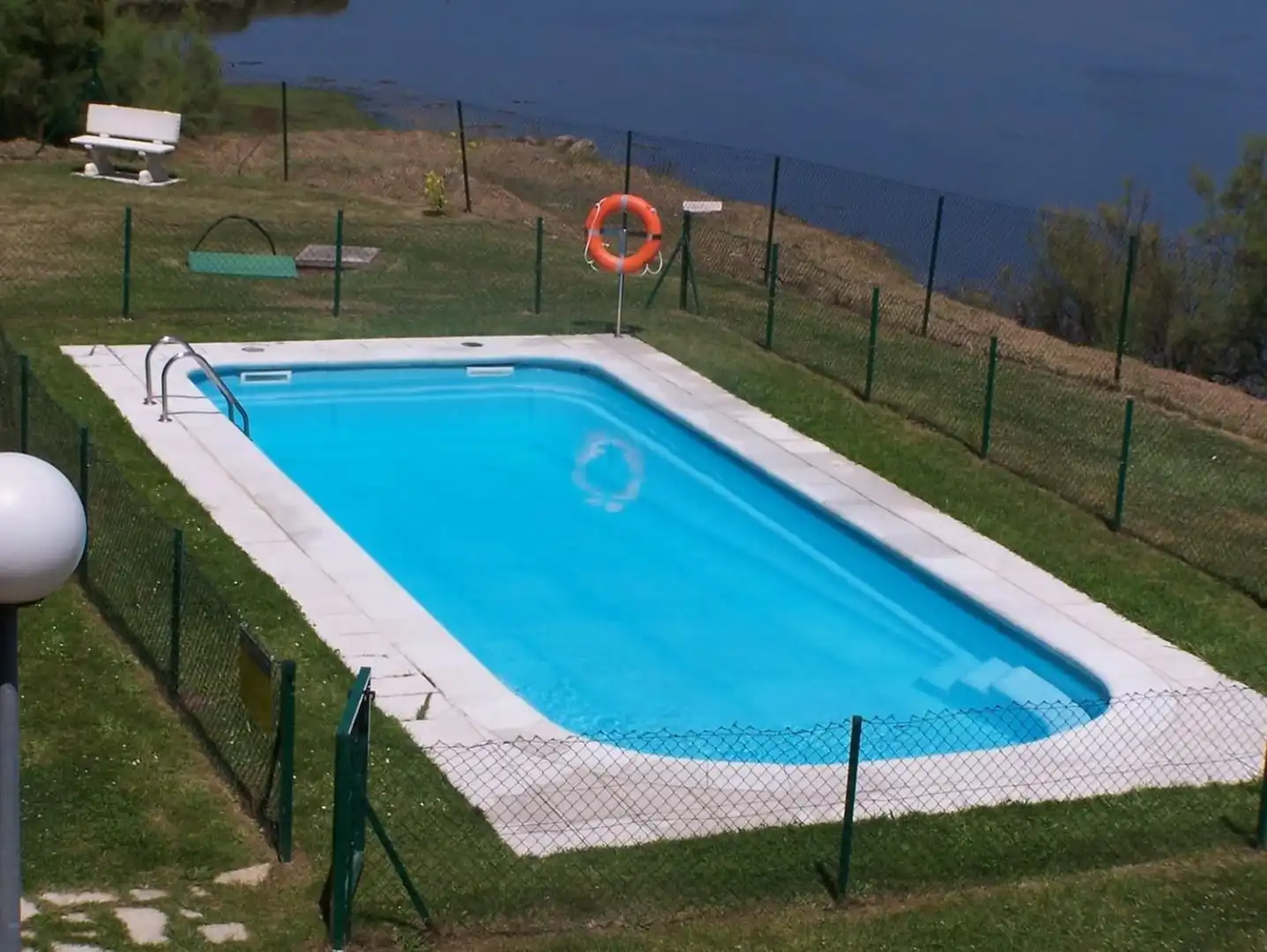 Piscina de Pis en venda en Bárcena de Cicero amb Calefacció, Traster i Moblat