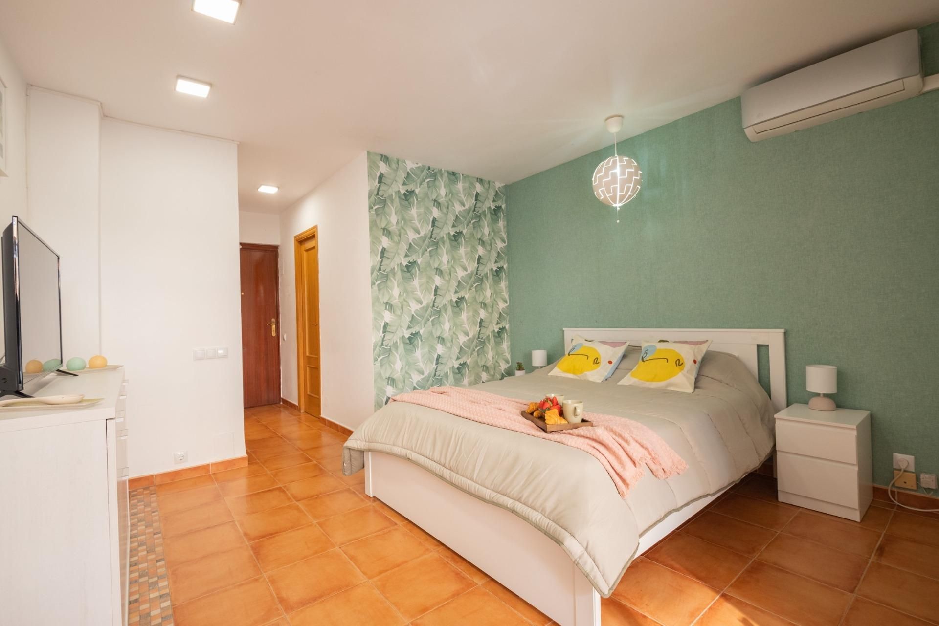 Bedroom of Study for sale in Benalmádena  with Air Conditioner, Heating and Furnished