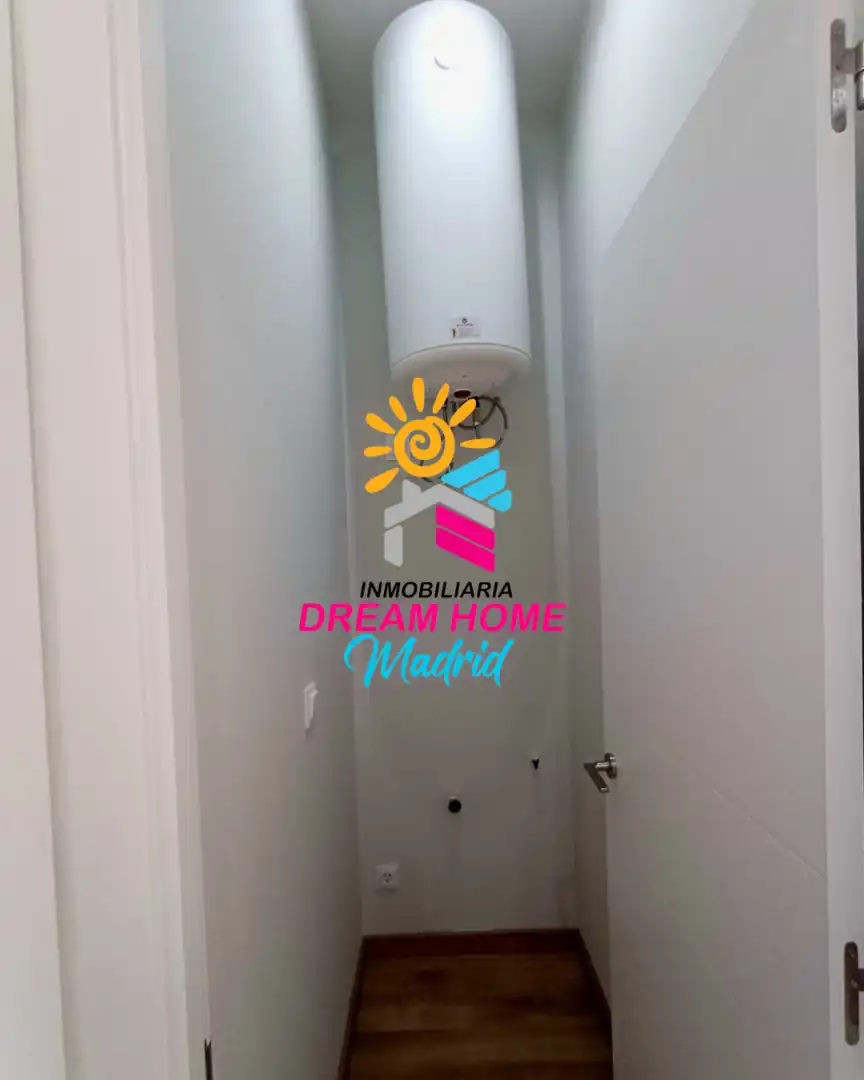 Vista exterior de Piso en venta en Madrid con Aire acondicionado y Horno