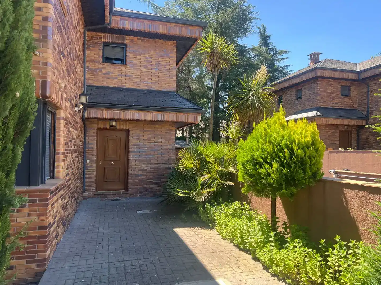 Vista exterior de Pis en venda en Guadarrama amb Aire condicionat i Piscina