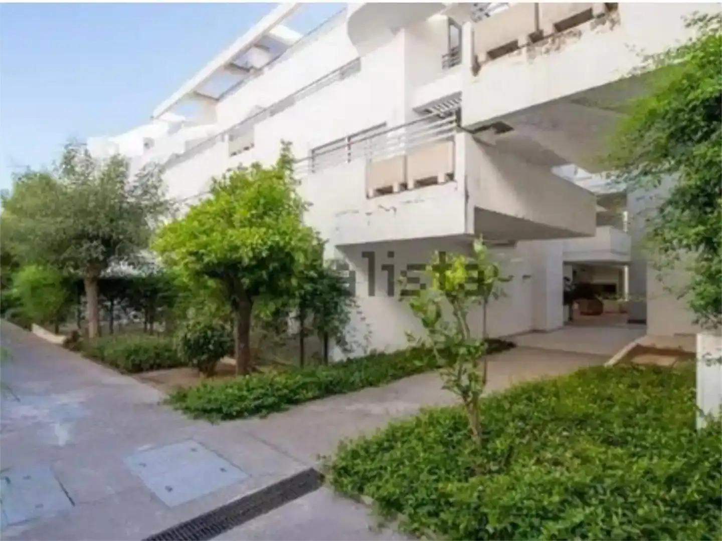 Vista exterior de Piso para compartir en Mijas con Aire acondicionado, Piscina y Amueblado