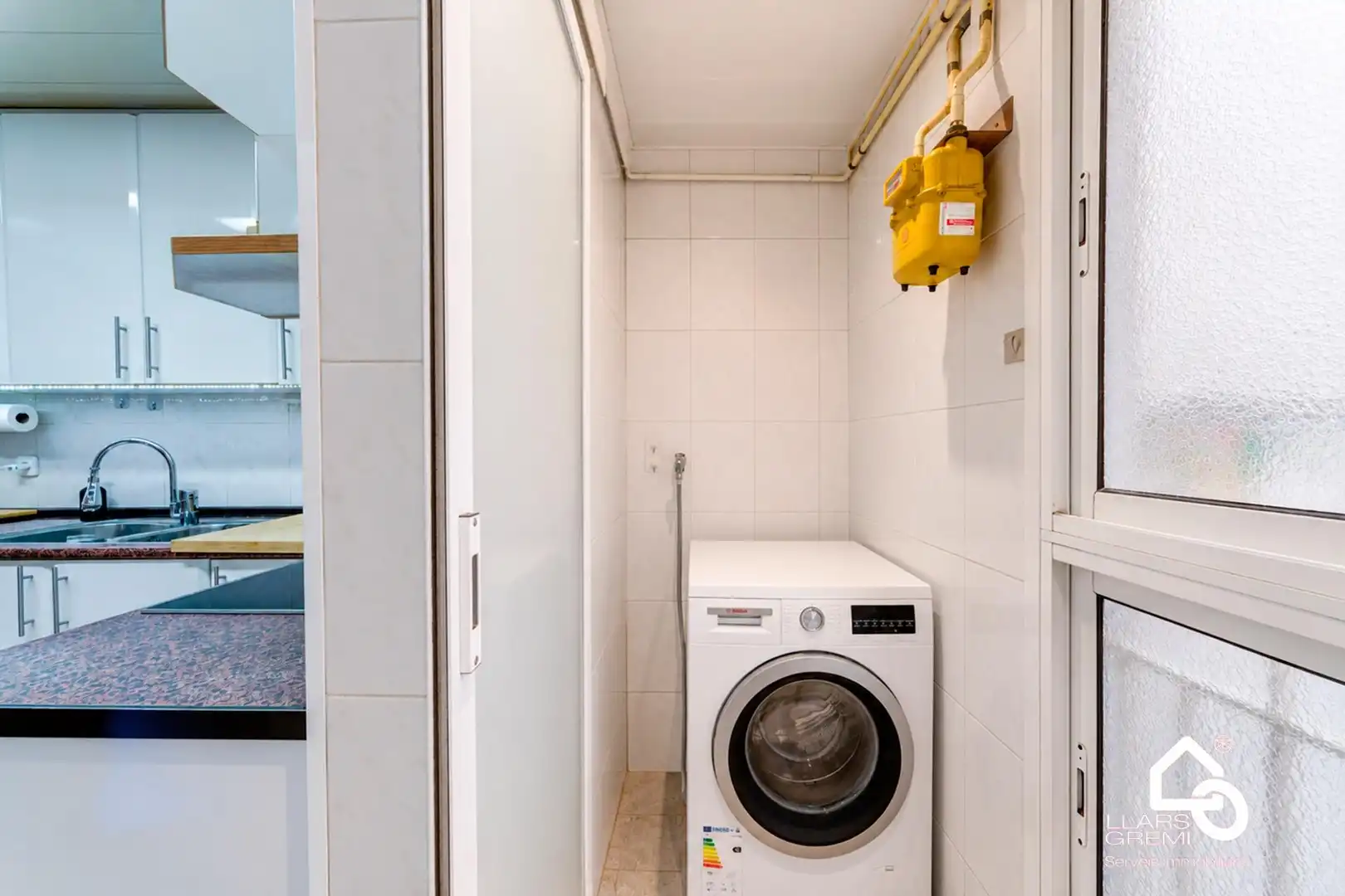 Piso en venta en Barcelona con Calefacción y Balcón