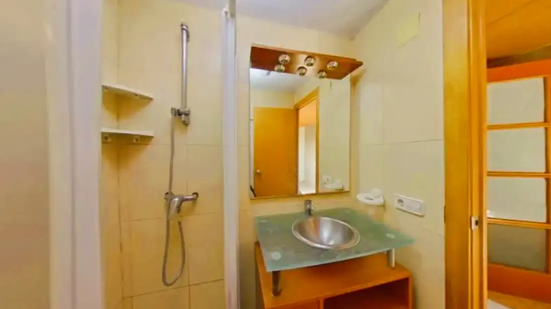 Bany de Casa o xalet en venda en Olesa de Montserrat amb Piscina