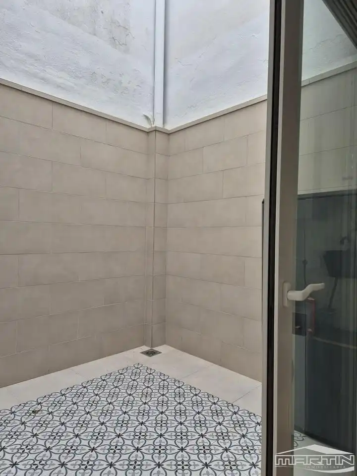Baño de Piso de alquiler en Lucena con Aire acondicionado, Terraza y Amueblado