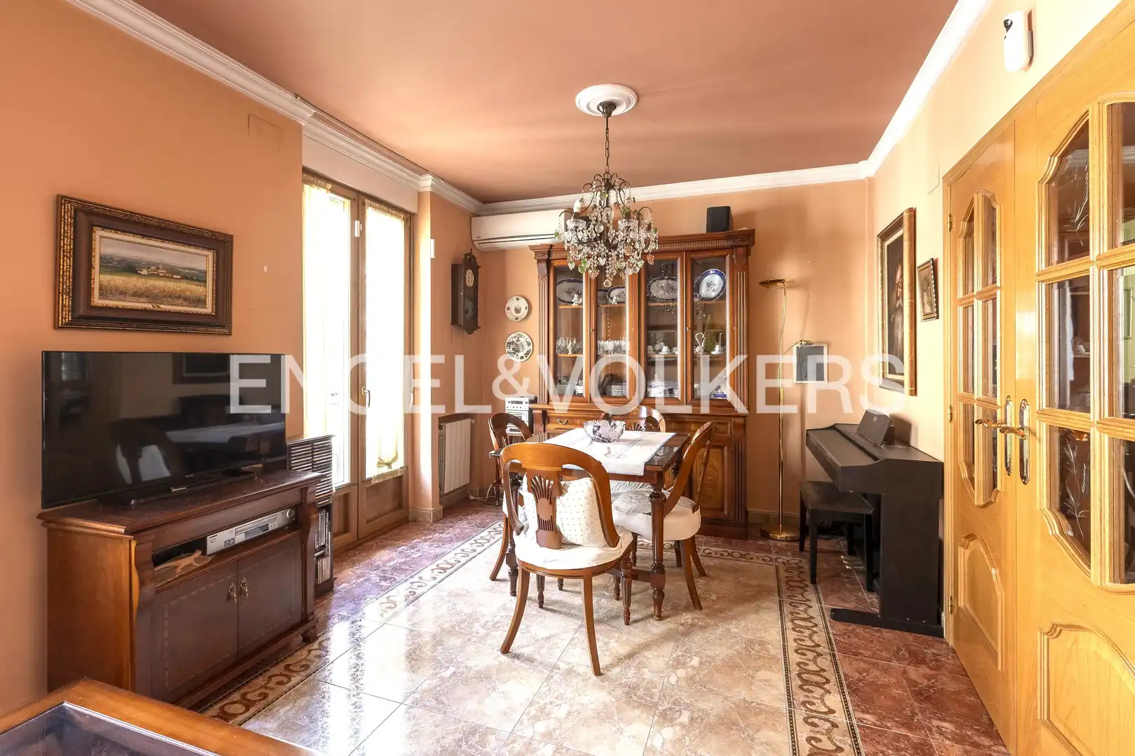 Sala d'estar de Pis en venda en Madrid amb Aire condicionat, Calefacció i Terrassa