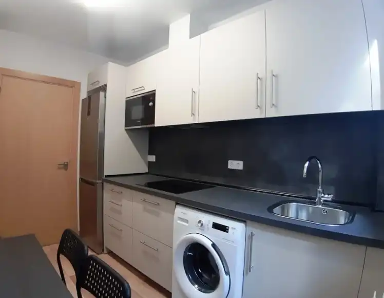 Cocina de Piso de alquiler en Bilbao  con Calefacción, Parquet y Amueblado