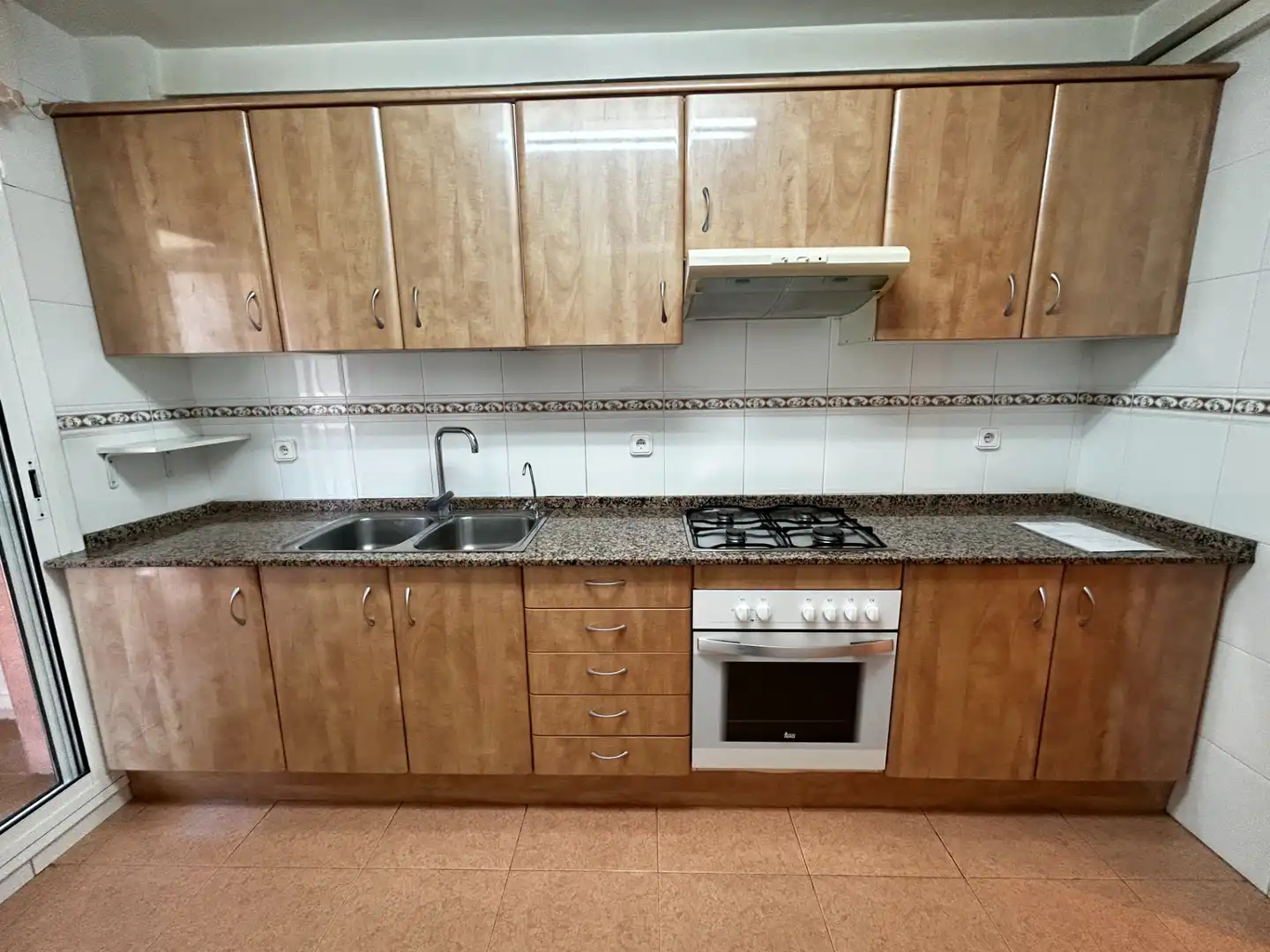 Kitchen of Flat for sale in Valls  with Air Conditioner, Heating and Oven