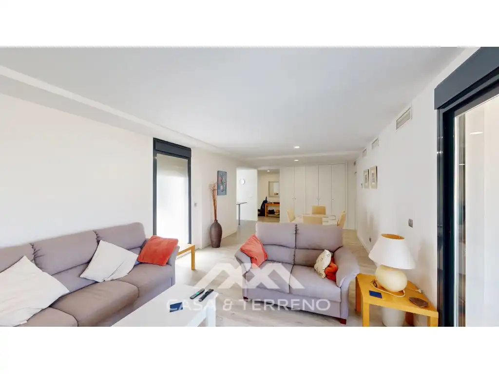 Vista exterior de Apartament en venda en Vélez-Málaga amb Aire condicionat i Piscina comunitària