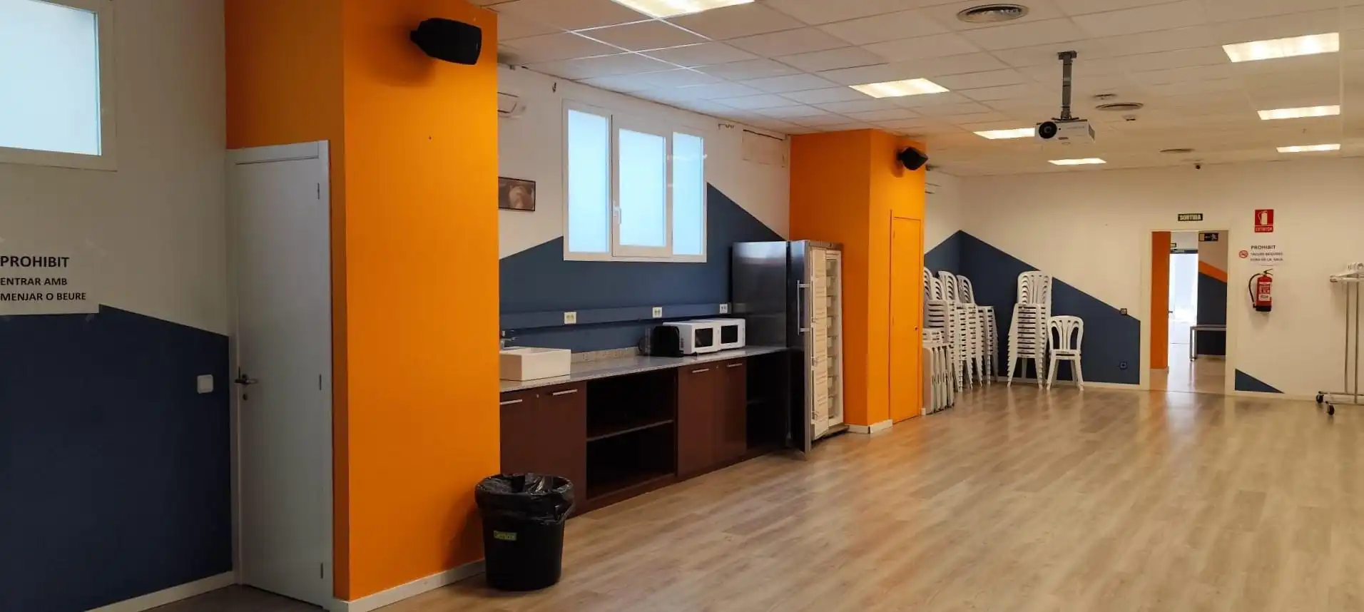 Local comercial en venda a de la Pau, imagen 19