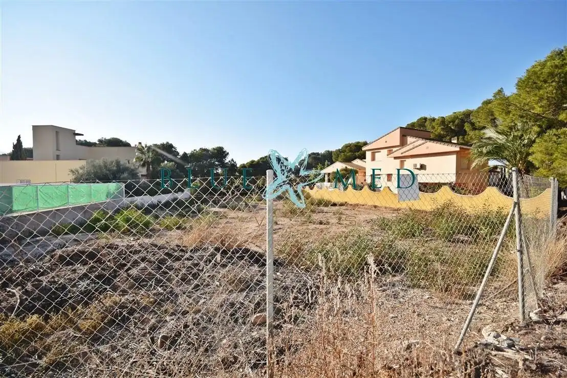 Lands and plots for sale in Calle Paralelo 5, imagen 2