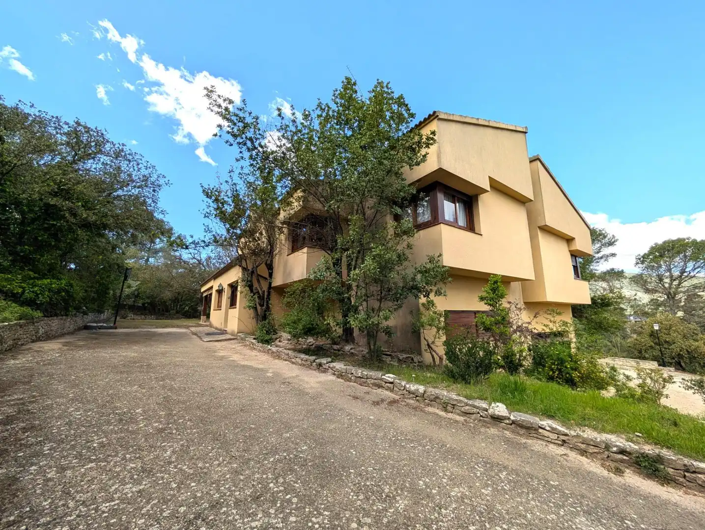 Vista exterior de Casa o xalet en venda en Alcoy / Alcoi amb Calefacció, Jardí privat i Terrassa